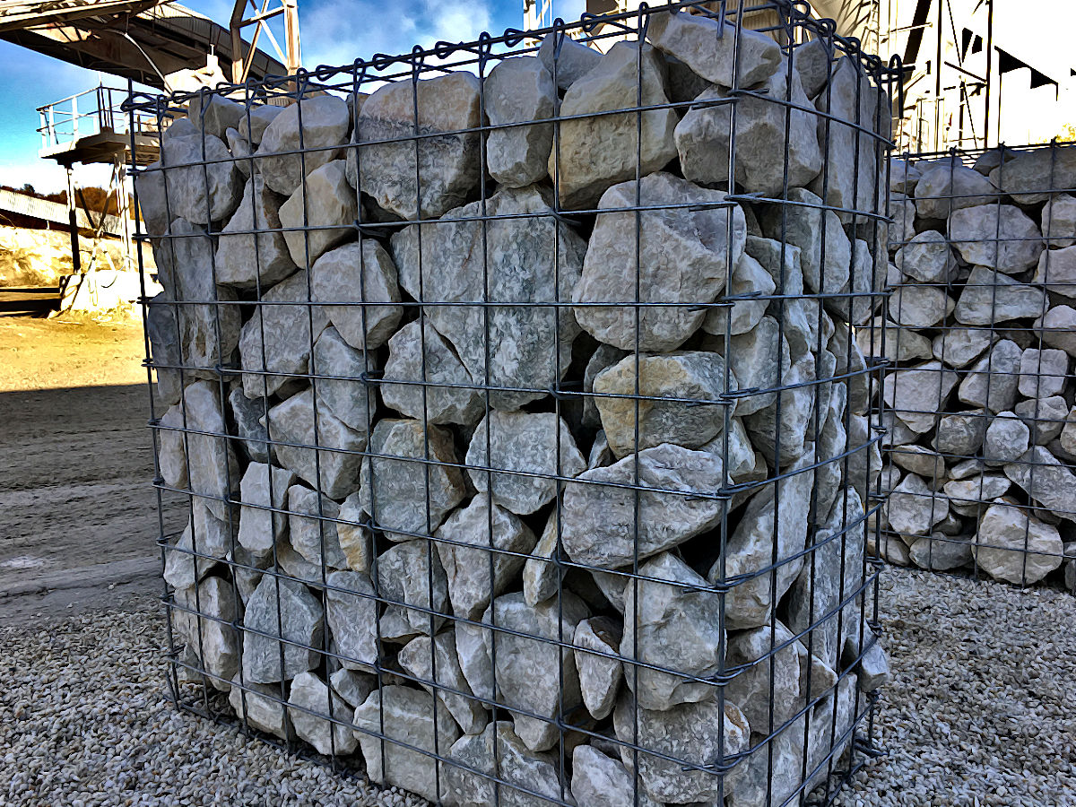 Gabionensteine aus Erzgebirgsmarmor, Hammerunterwiesenthal